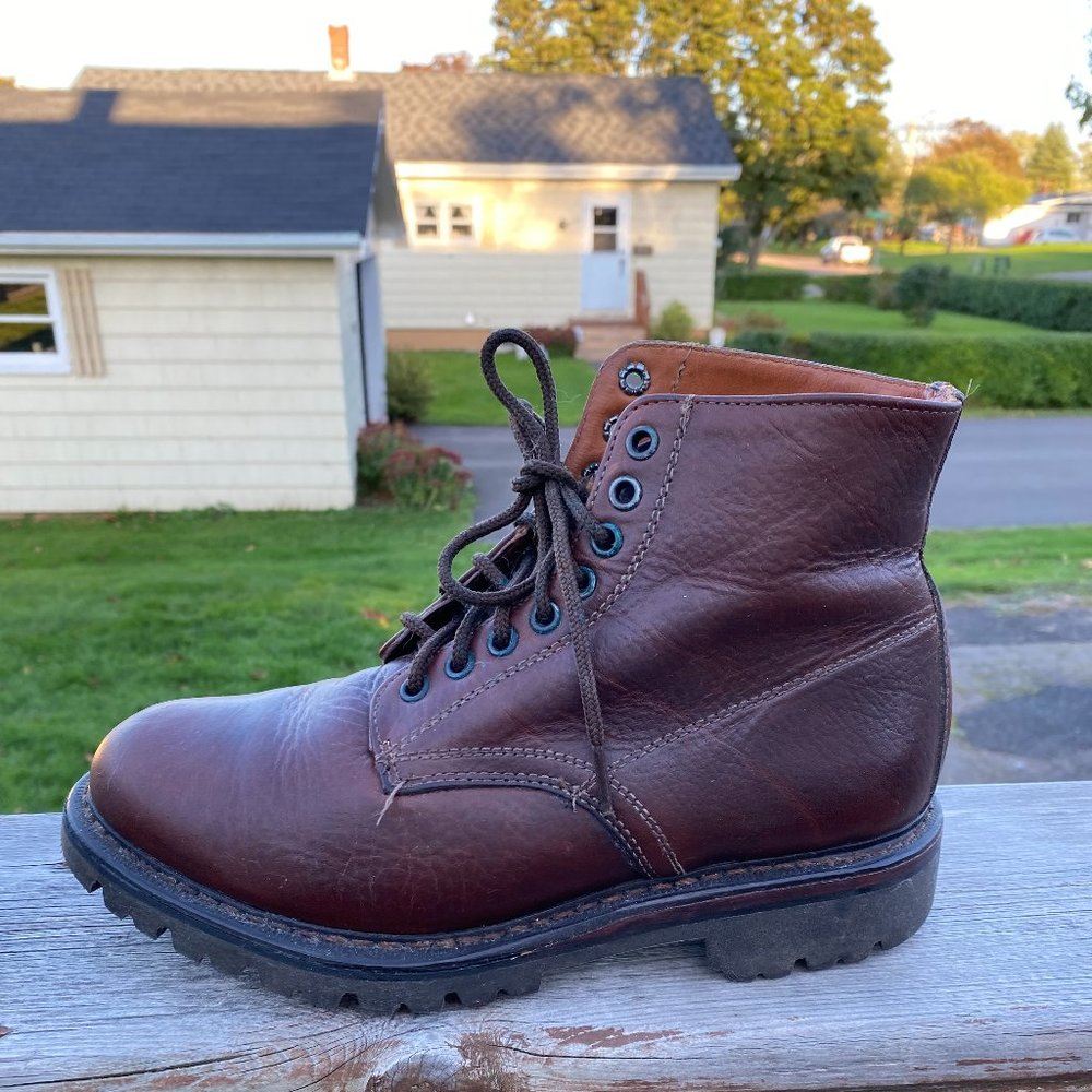 Vintage L.L.Bean lace up Leather Boots Size 8 M could also fit an 8.5